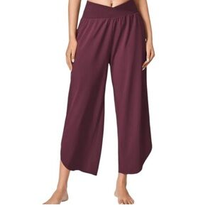 Halara Wide Leg Crop Crossover Split Resort Pants Women XL Amaranth Berry EUC
